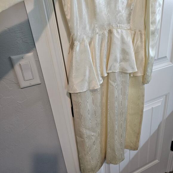 Vintage Peplum Dress Womens Size 6 White Silky 80s Glam Rock Retro Party Mod - Picture 4 of 12